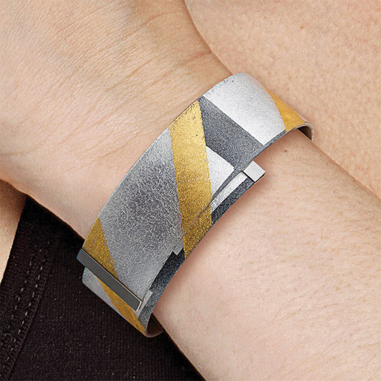 Kreuchauff-Design: Armreif 'Black and Gold'