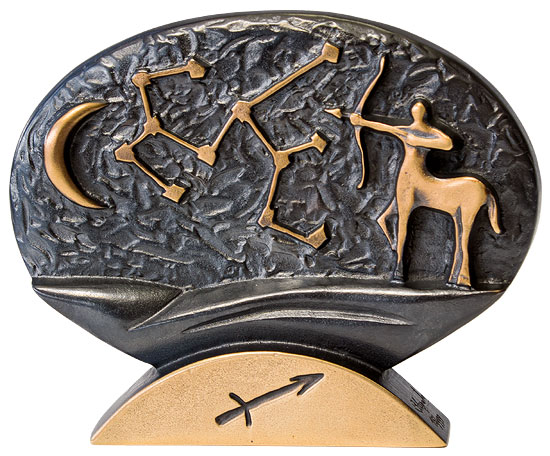 Bernardo Esposto: Sternzeichen-Skulptur 'Schütze' (23.11.-21.12.), Bronze