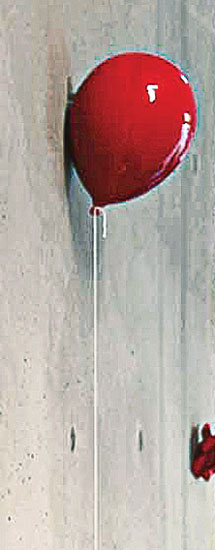 Wandobjekt 'Ballon rot', Keramik
