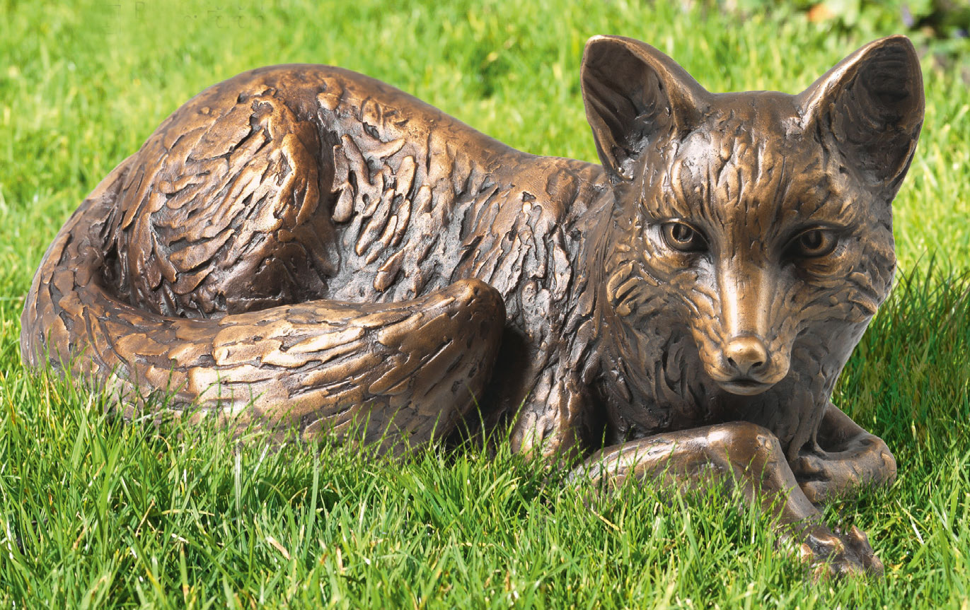Gartenskulptur 'Fuchs, liegend', Bronze