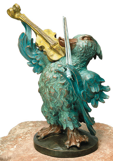 Gartenskulptur 'Die Kapelle: Die Ente mit Geige' - aus 'Die Vogelhochzeit', Bronze