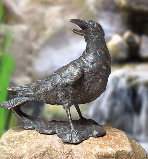 Gartenskulptur 'Rabe, drehend' (ohne Stein), Bronze