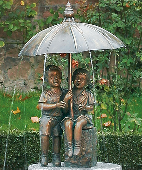 Gartenskulptur / Wasserspeier 'Regentag', Bronze