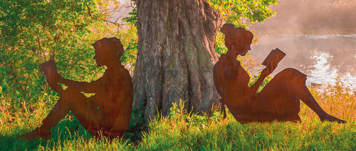 2 Gartenfiguren / Silhouetten 'Lesendes Paar' im Set, Gartenskulptur