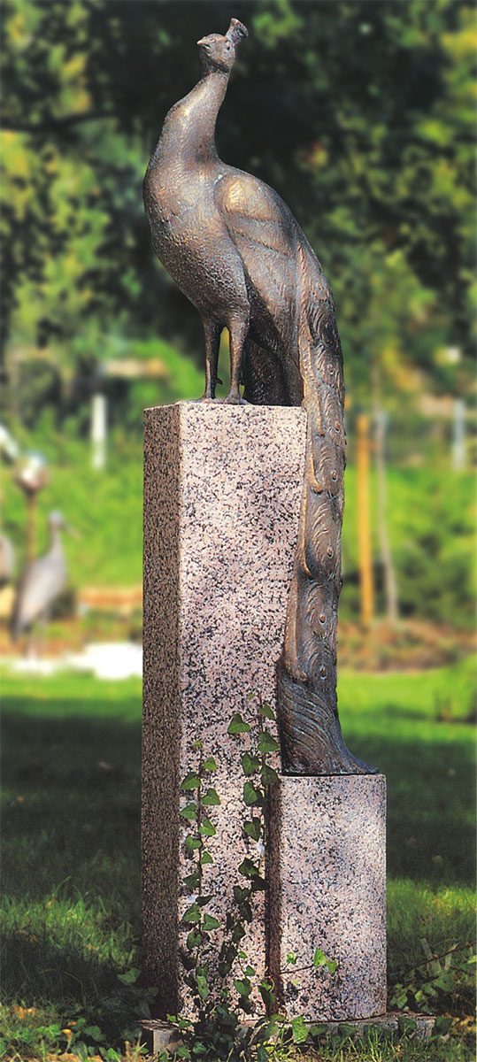 Hans Huschka: Gartenskulptur 'Pfau' (ohne Säule), Bronze