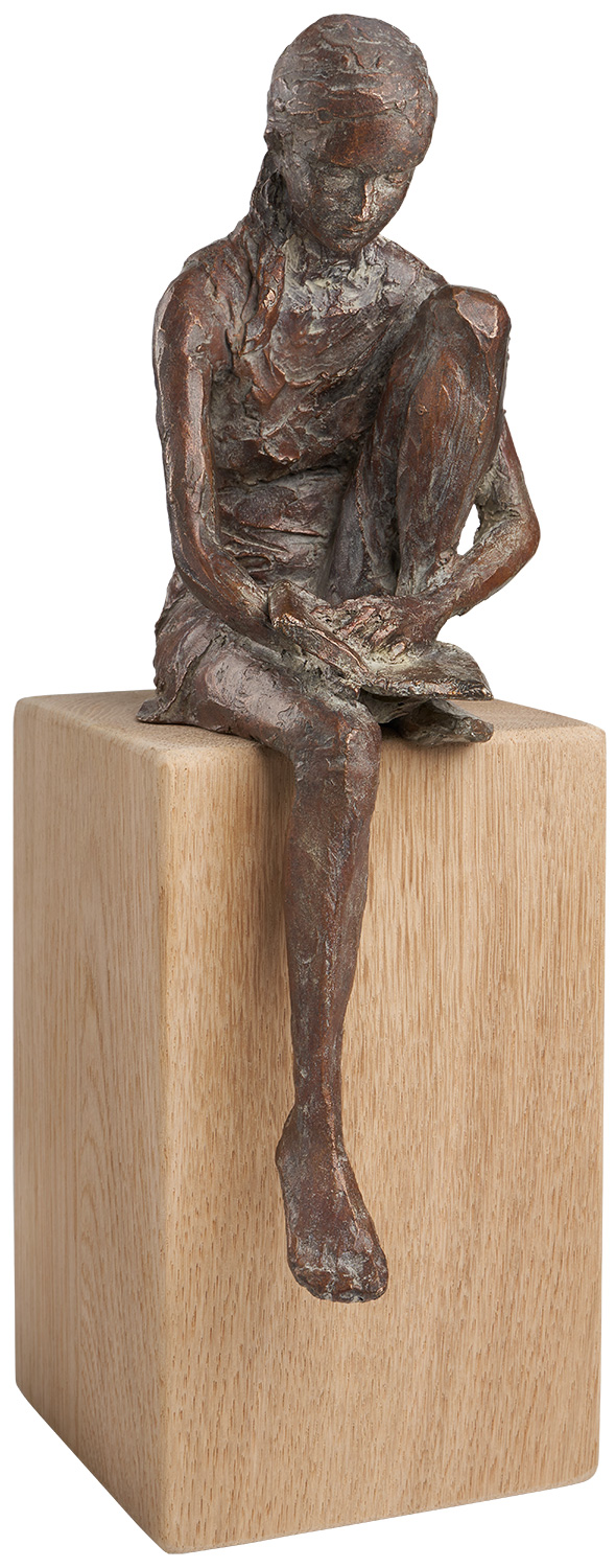 Valerie Otte: Skulptur 'Lesende' (Version mit Sockel), Bronze