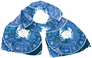 Zijden sjaal "Dierenriemteken Kreeft" (22.06.-22.07.), blauwe versie