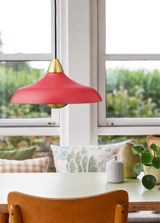 Loftslampe "Urban Wide Raspberry Red" von Superliving