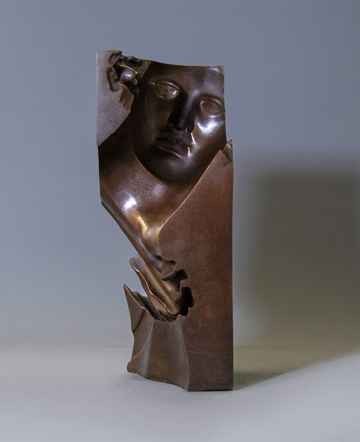 Skulptur "SHE" (2023), bronze von Matteo Mauro