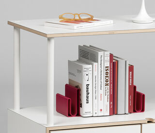 Boekensteun "bFRIENDS Bookend Raspberry" (zonder inhoud) - Ontwerp Pearson Lloyd cstorm-arsmundi-base.detail.by-artist Bene