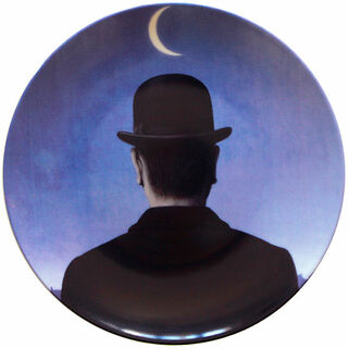 Porslinstallrik "Le Maître d'Ecole" von René Magritte