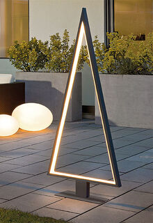 LED light object "Triangle Tree" (small version, height 120 cm), aluminium version by Sompex