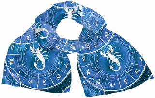 Écharpe en soie "Signe du zodiaque Scorpion" (24.10.-22.11.), version bleue