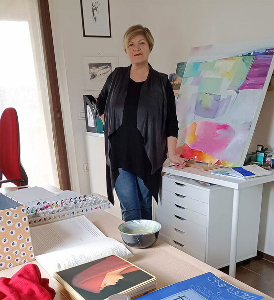 Den italienske kunstner Cinzia Battistel i sit atelier