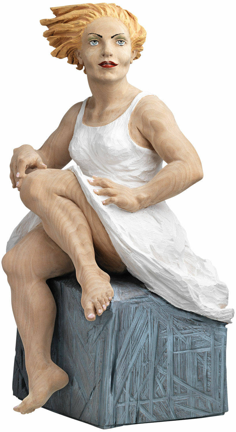 Skulptur "Gudinna" (2023) (Original / Unikt exemplar), trä handmålat von Roman Johann Strobl