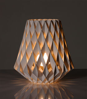 Table lamp "Signature 18 White" - Design Tuukka Halonen by Pilke