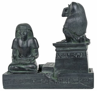 Skulptur i 2 delar "Den kunglige skrivaren Nebmertuf skriver under beskydd av guden Thoth", gjuten